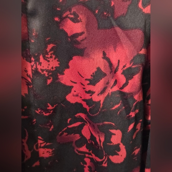 Long Tall Sally Red Floral Pleated Midi Skirt US 14 Silk-Feel Hidden Zip - Picture 8 of 11